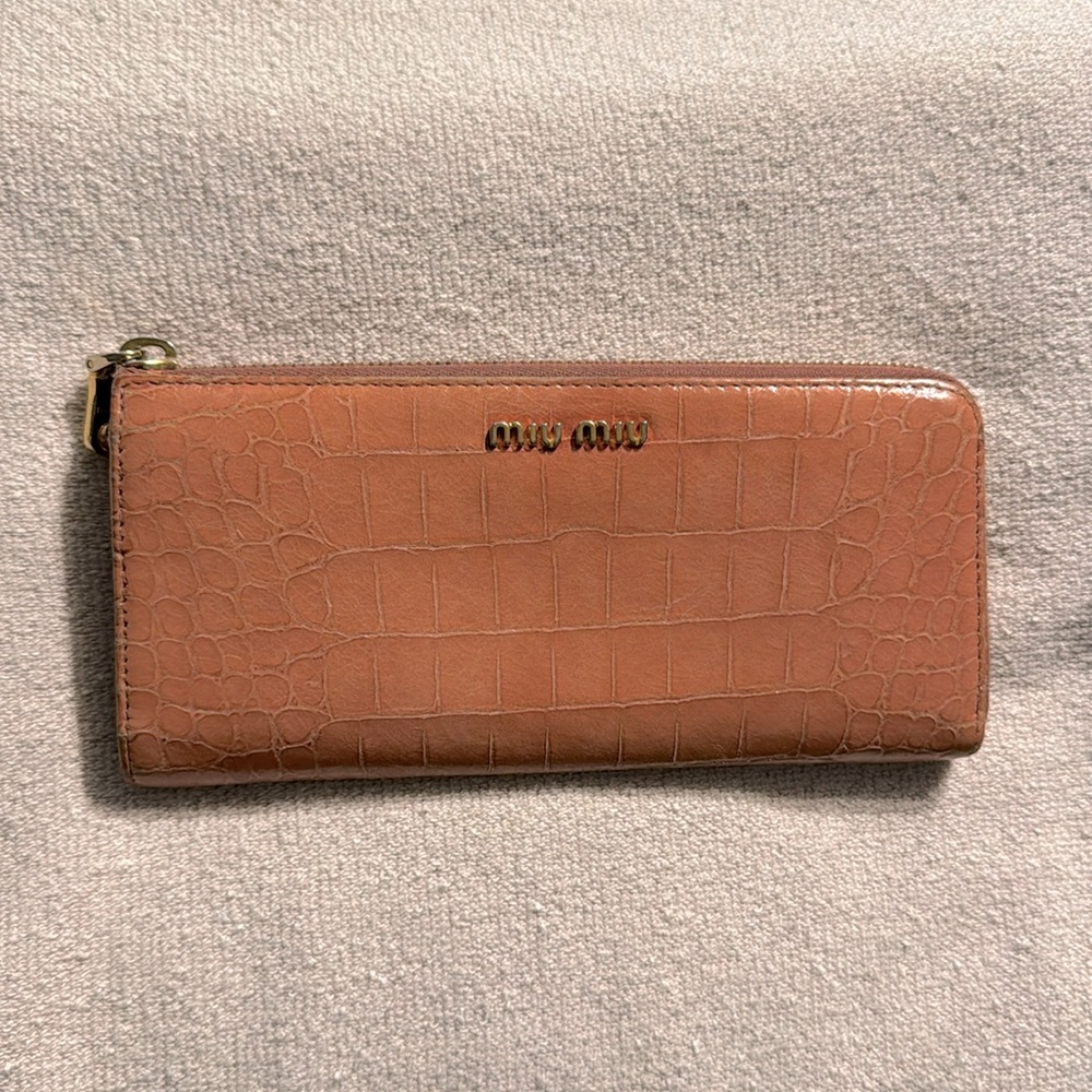 miu miu pinkish/peach color croc embossed long wallet